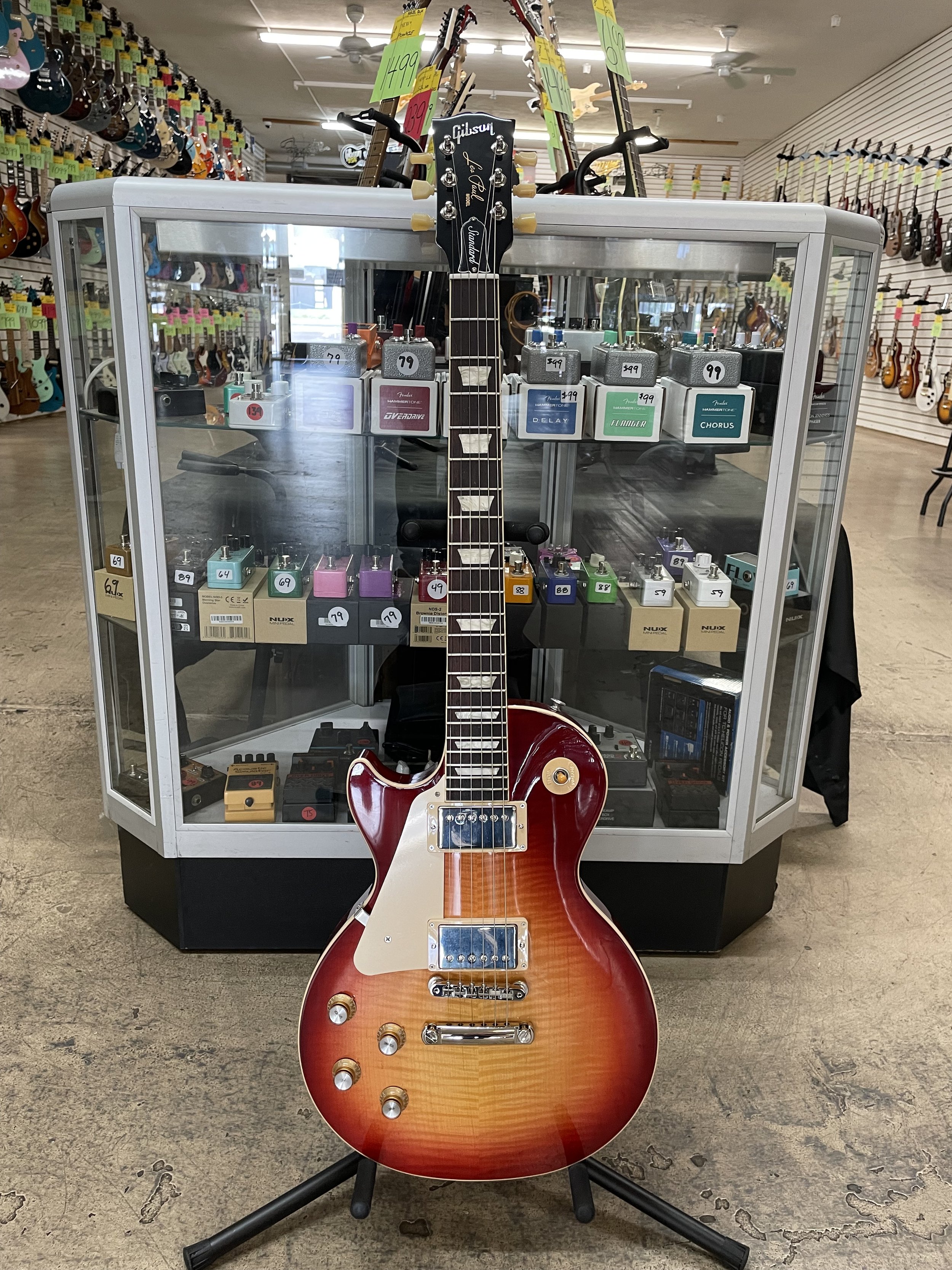 Gibson Electric Guitars — Bizarre Guitar Gibson Electric Guitars — Bizarre Guitar